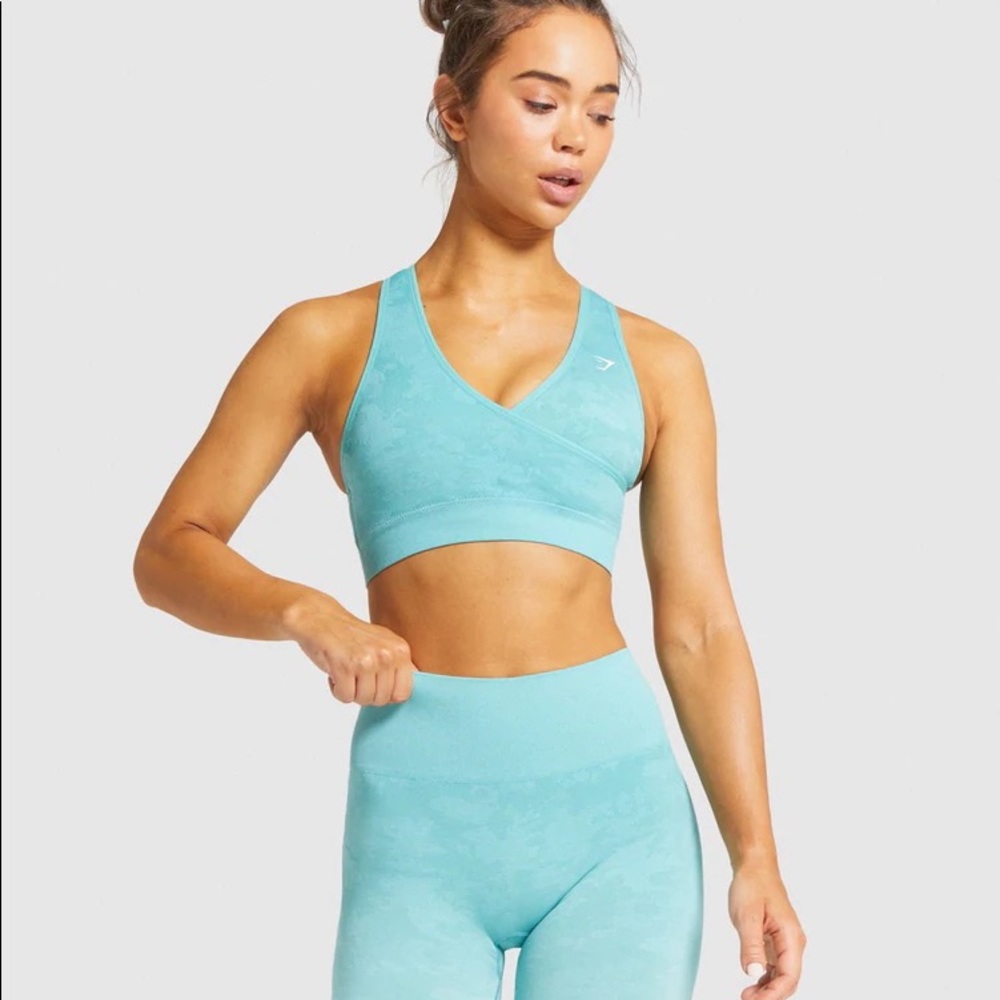 GymShark Adapt Camo Seamless Sports Bra Crop Top